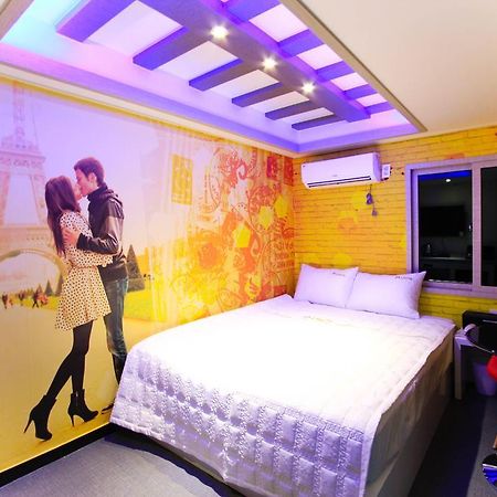 M2 Motel Busan Buitenkant foto
