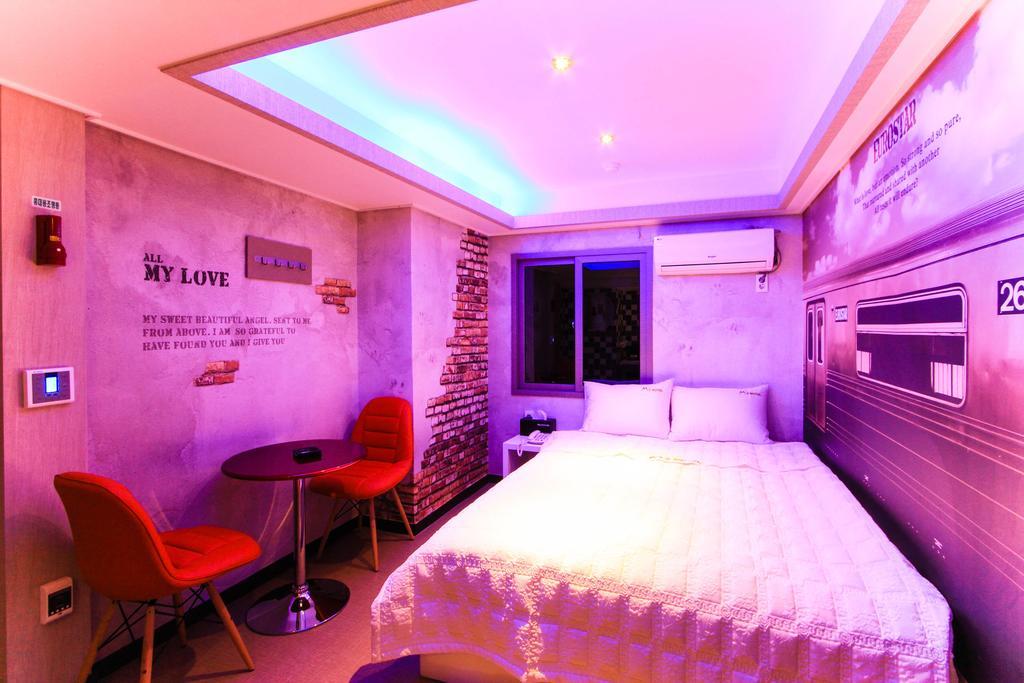 M2 Motel Busan Buitenkant foto